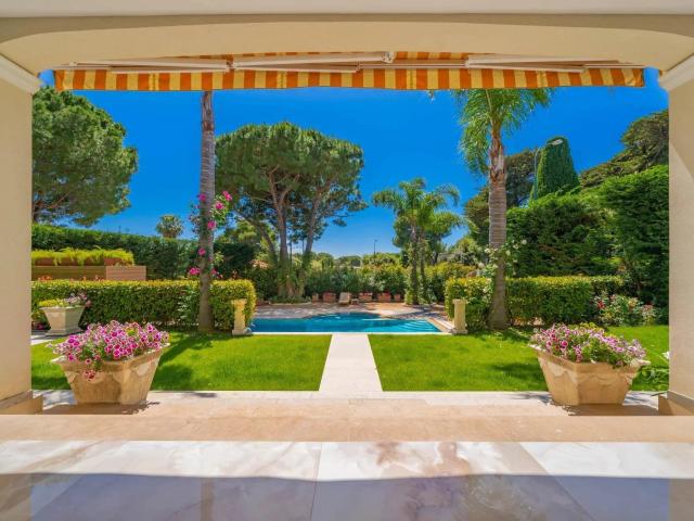 Villa de Prestige Rénovée au Cœur de Saint Jean Cap Ferrat 330m² Saint Jean Cap Ferrat