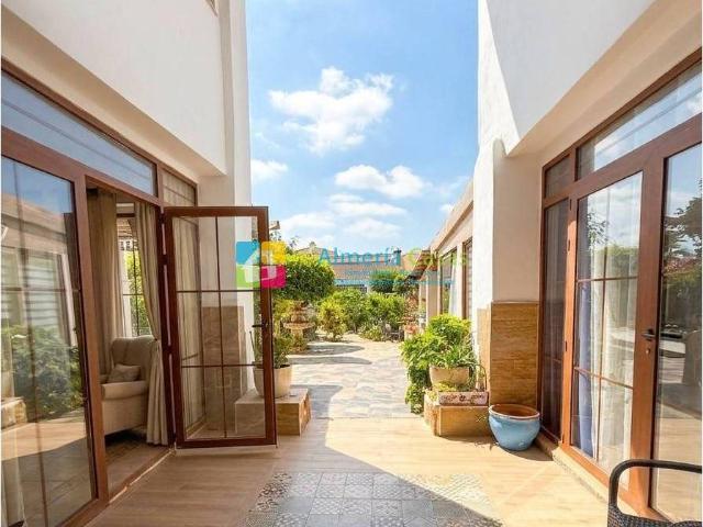 Villa de pueblo única y con carácter, con alojamiento para i. 362m² Cantoria
