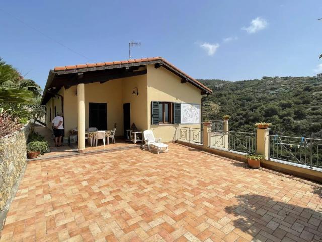 Villa Degli Inglesi Bordighera 150m² Bordighera alta