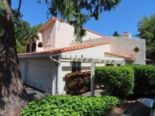 Villa Del Sol Ln