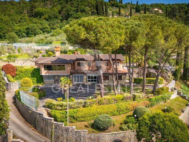 Villa Della Tomaia 840m² Arezzo