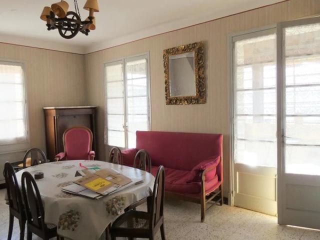 Villa deux logements et jardin 1520 m²