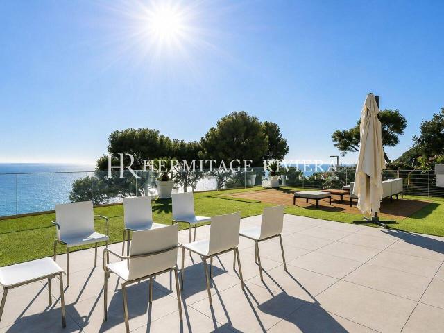 Villa d'exception avec superbe vue mer