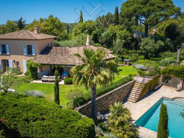 Villa d'exception a louer secteur escalet magnifique vue mer