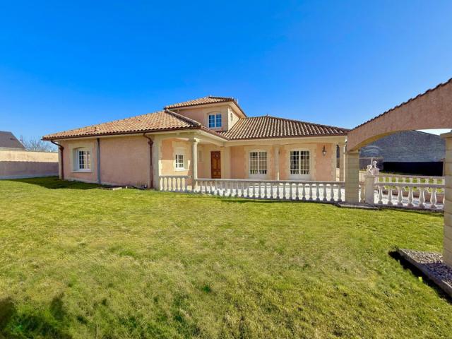 Villa d'exception de 230 m² avec piscine