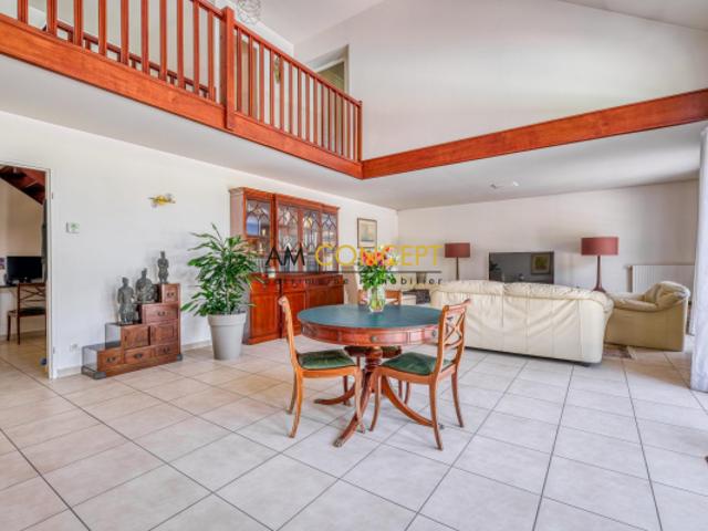 VILLA D'EXCEPTION VUE GOLF