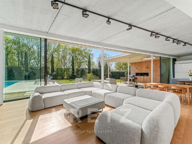 Villa d'exception 250m2, 8p, piscine, dans un havre de paix. 250m² Toulouse