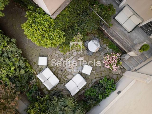 Villa di 400 mq in vendita Via Mosè Bianchi, Milano, Lombardia