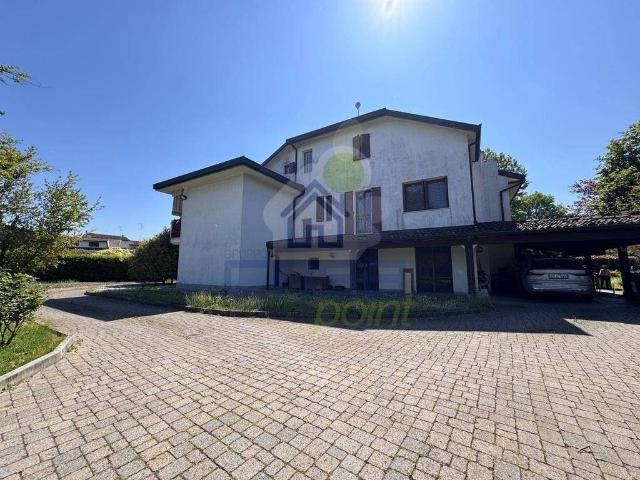 Villa di 400 mq in vendita Via San Geroldo n°4, Cremona, Lombardia