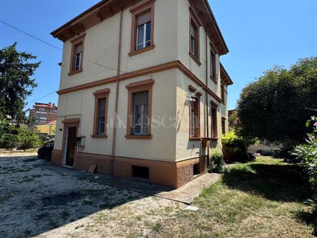 Villa di 413 mq a Centro Avezzano