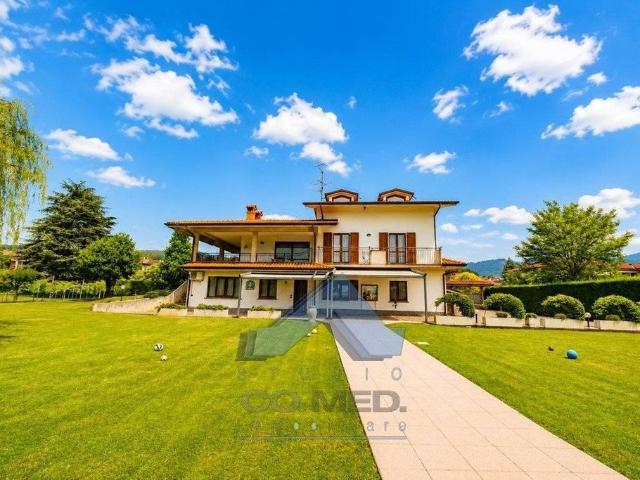 Villa di 419 mq in vendita Via Giorgio Ambrosoli, Scanzo Rosciate, Lombardia