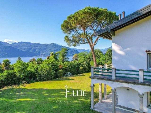 Villa di 450 mq in vendita Via al Lago, 46, Brezzo di Bedero, Lombardia
