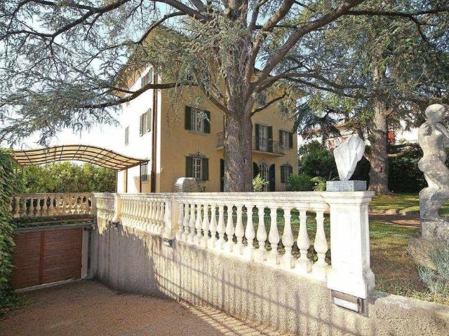 Villa di 450 mq in vendita Via della Quiete, Pistoia, Toscana