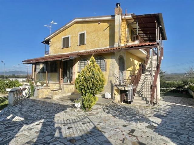 Villa di 460 mq a Grezzano Pian Delle Rose Nepi