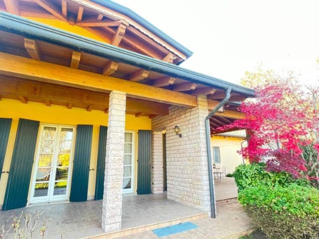 Villa di 489 mq in vendita Via Roma, Curtatone, Lombardia