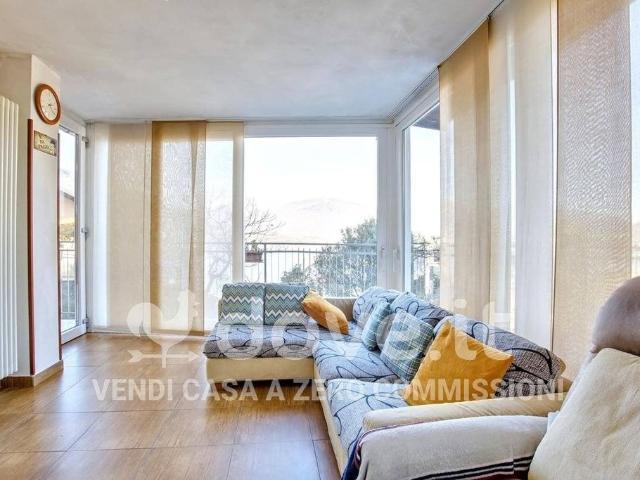 Villa di 500 mq in vendita Via Alexander Fleming, 3, Maccagno, Varese, Lombardia