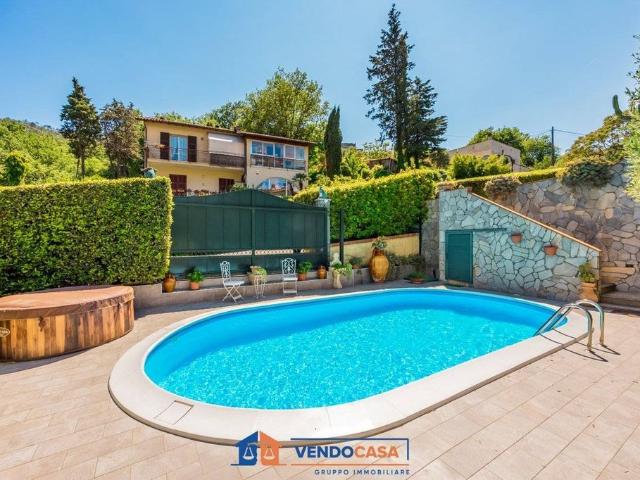 Villa di 500 mq in vendita Via Pianazzo, Giustenice, Liguria