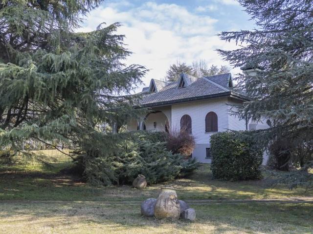 Villa di 500 mq in vendita Strada Vicinale delle Vigne, Casorezzo, Milano, Lombardia