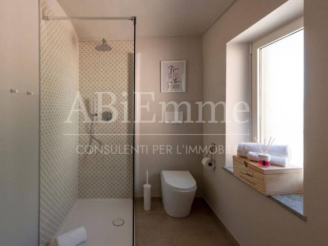 Villa di 517 mq in vendita Via Caponotto, 1, Govone, Cuneo, Piemonte