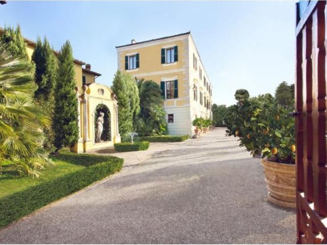 Villa di 549 mq in vendita Bosco, Umbria
