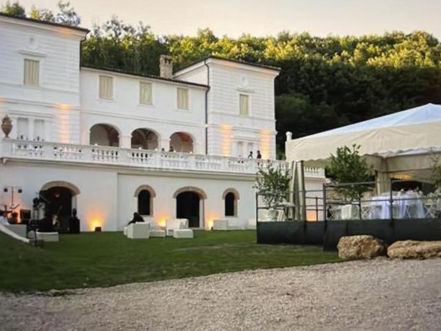 Villa di 550 mq a Rieti