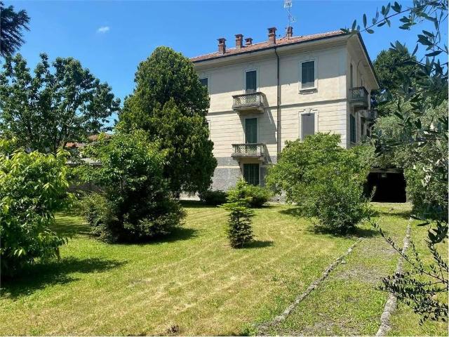 Esclusiva villa in vendita via Roma, 75, Albese Con Cassano, Como, Lombardia