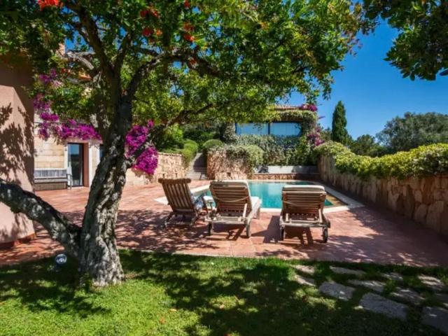 Prestigiosa villa di 570 mq in vendita, Porto Cervo, Italia