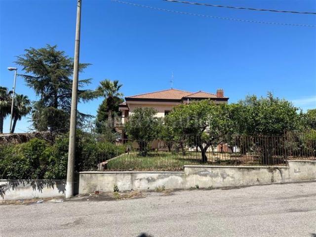 Villa di 575 mq a Centro San Giovanni la Punta