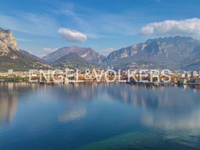 Villa di 580 mq in vendita Viale Privato Penati, 5, Malgrate, Lombardia