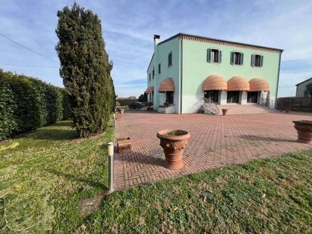 Villa di 600 mq in vendita Via Giuseppe Mazzini, 78, Frassinelle Polesine, Rovigo, Veneto