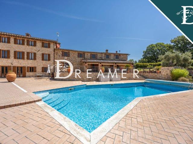 Villa di 600 mq in vendita Via Senese, 53015, Monticiano, Siena, Toscana