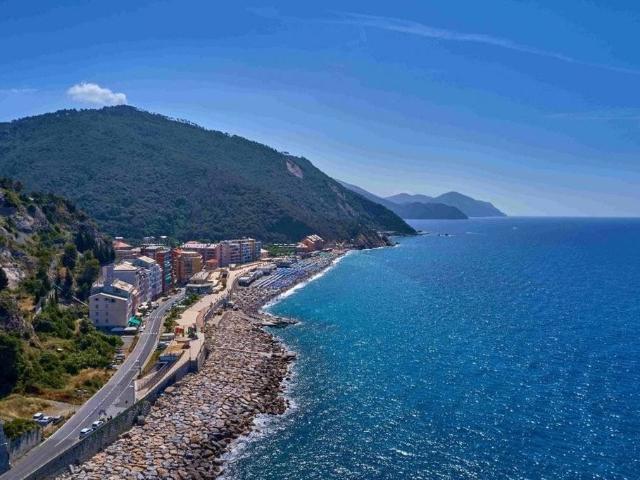 Villa di 750 mq in vendita Deiva Marina, Italia