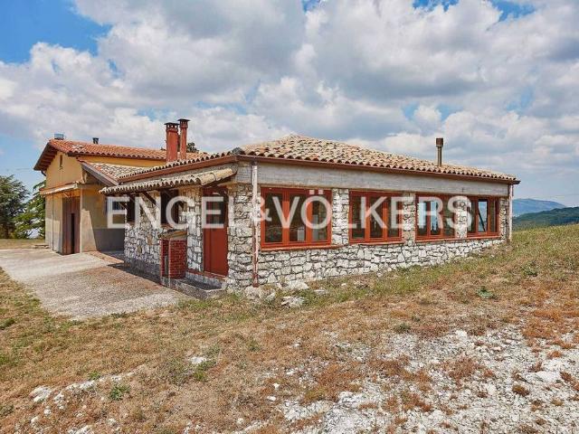 Villa di 800 mq in vendita SP35, Contessa Entellina, Sicilia