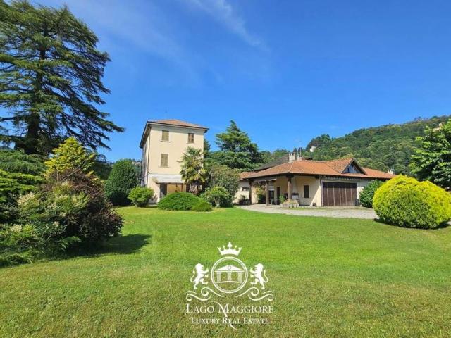 Villa di 908 mq in vendita Via per Miasino, 1, Orta San Giulio, Piemonte