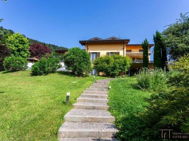 Villa di 933 mq in vendita Via Divisione Alpine, Torre Boldone, Bergamo, Lombardia