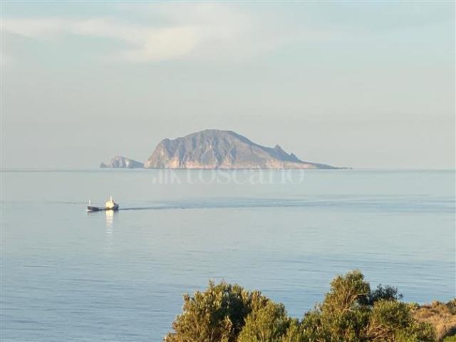 Villa di 1000 mq a Centro Malfa