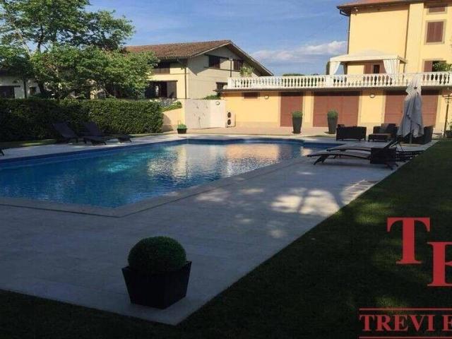 Villa di 1000 mq in vendita Viale Montalbano, Quarrata, Pistoia, Toscana