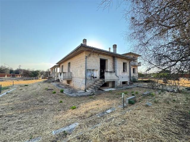 Villa di 1200 mq a San Vito dei Normanni