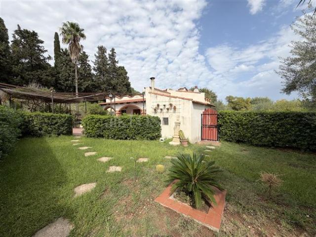 Villa di 120 mq a Centro Noto