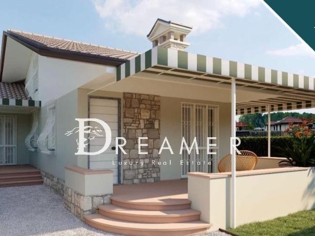 Villa di 120 mq in vendita Via IV Novembre, 32, 55042, Forte dei Marmi, Toscana