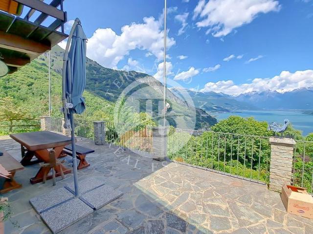 Villa di 120 mq in vendita Pianello del Lario, Italia