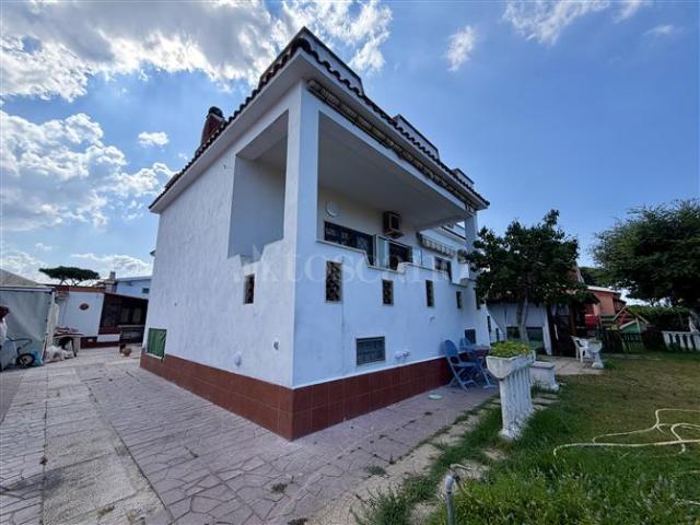 Villa di 124 mq a Villa Claudia, Lido di Cincinnato, Lido delle Sirene Anzio