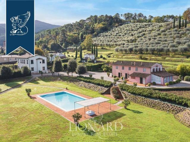 Villa di 1300 mq in vendita Capannori, Italia