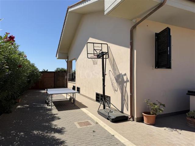 Villa di 150 mq a Fiumicino Paese, Focene, Isola Sacra, Parco Leonardo Fiumicino