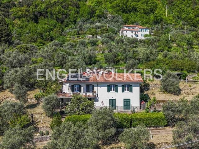 Villa di 162 mq in vendita Via Vecchiora, La Spezia, Liguria