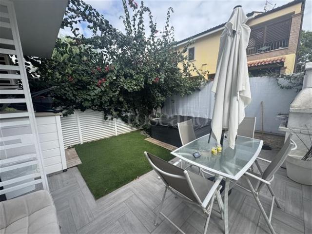Villa di 180 mq a Axa, Casal Palocco, Infernetto Roma