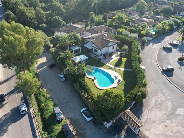 Villa di 200 mq a Axa, Casal Palocco, Infernetto Roma