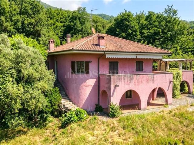Villa di 200 mq a Centro Concesio