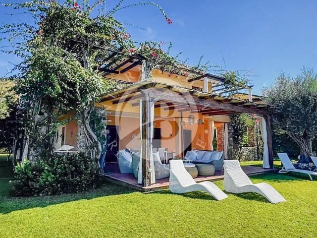 Prestigiosa villa di 200 mq in vendita, Cirella, Calabria