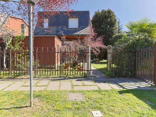 Villa di 203 mq in vendita Viale dei Platani, 100, Arese, Lombardia